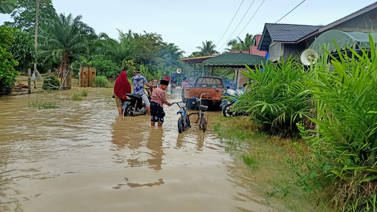 Banjir Di Sejumlah Kabupaten Dan Kota Di Jawa Barat, Begini Kata ...