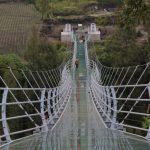 Jembatan gantung kaca pertama di Indonesia.