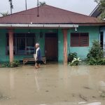 Banjir menerjang kawasan Serdang Bedagai.(ahmad).