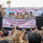 Aksi kepala desa di DPR RI