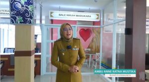 Bupati Purwakarta Anne Ratna Mustika