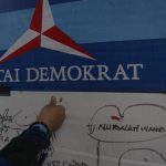 Aksi stempel darah kader dan pengurus Partai Demokrat