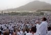 Jutaan jemaah haji berkumpul di padang Arafah