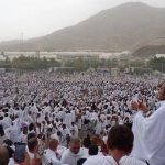 Jutaan jemaah haji berkumpul di padang Arafah