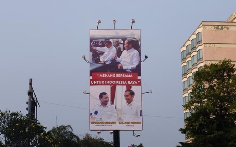 Baliho Prabowo dan Jokowi