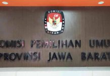 Seleksi calon anggota KPU Jawa Barat dianggap bermasalah.