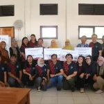 Serah terima donasi untuk sarana penunjang pendidikan kepada empat sekolah terdampak gempa di Cianjur dari YCAB, Yayasan Pundi Amal Peduli Kasih dan RANS Entertainment