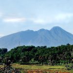 Gunung Salak di Jawa Barat.