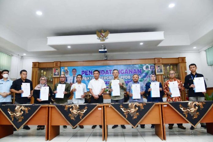 Penandatanganan Pakta Integritas PPDB 2024 bersih