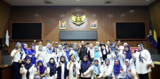 Anggota DPRD Kota Bandung Dukung Pengembangan Sarana Pingpong