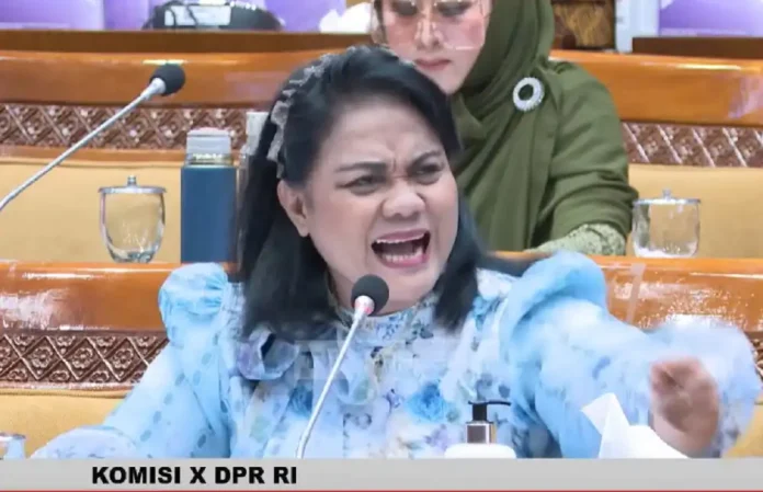 Anggota DPR RI marah saat rapat kerja dengan Kementerian Pendidikan, minta KPK periksa Kemendikbudristek RI (Foto: Tangkapan Layar YouTube TVR Parlemen)