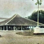 Pendopo dan kantor Bupati Purwakarta tahun 1910 (Foto Pinterest Bintoro Hoepoedio)