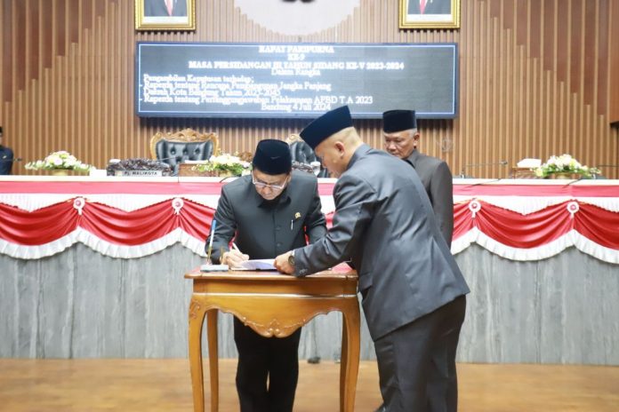 DPRD Kota Bandung Sahkan Dua Raperda Penting, Termasuk RPJPD 2025-2045