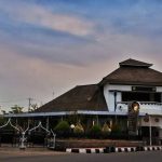 Gedung Kembar yang berada di pusat kota Purwakarta