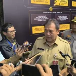 Pj Bupati Purwakarta, Benni Irwan, saat mengunjungi KPU Purwakarta untuk meninjau kesiapan pendaftaran para cabup dan cawabup pada Pilkada 2024 (Foto: Diskominfo Purwakarta)