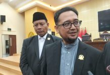 Ketua DPRD Kabupaten Bekasi, Ade Sukron (1)