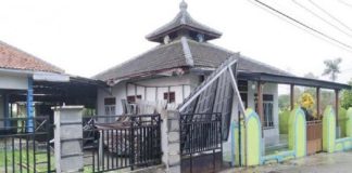 Rumah Rusak