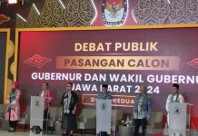 Pasangan calon gubernur dan wakil gubernur Jawa Barat saat menghadiri debat publik Pilkada 2024 putaran ke dua yang digelar di Cirebon (Foto: Dok. Antara)