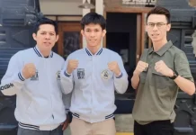 Coach Zia Haque, Rafly Shakur dan Ketua Pembina Muaythai dan Kickboxing Purwakarta, Riana A. Wangsadireja (Foto: Ist)