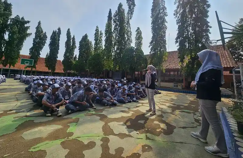 Polres Subang menggelar sosialisasi tentang bahaya narkoba kepada para pelajar SMA Negeri Kalijati, Kabupaten Subang, pada Kamis, 28 November 2024. (Foto: Ist)