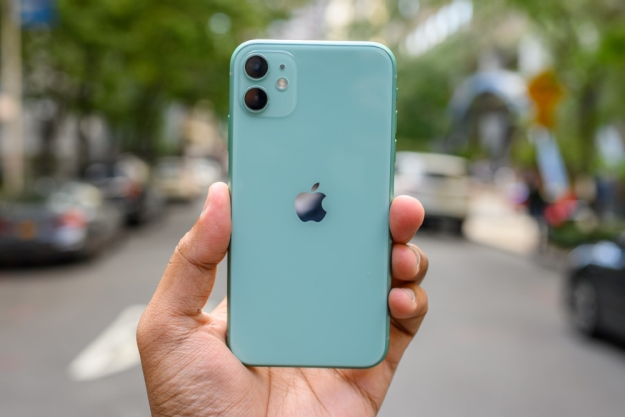 iPhone 11 yang masih jadi favorit karena keunggulannya (Foto: Net)