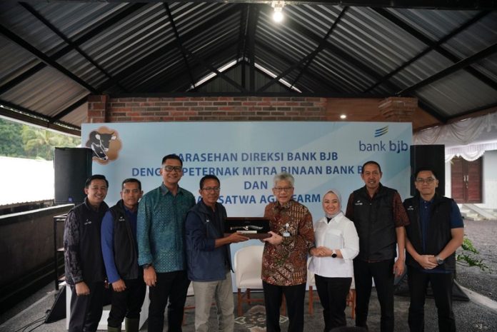 Dukung Ketahanan Pangan, bank bjb dan PT. Agro Sari Satwa  Berikan Solusi Cerdas untuk Peternak Bali