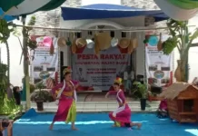 Pertunjukan Tepak Gendang Opok Kijing pada pesta rakyat Ruwatan Hajat Bumi di Desa Sindangmukti, Kecamatan Kutawaluya, Kabupaten Karawang, Jawa Barat (Foto: Instagram @disparbudkarawangkab)