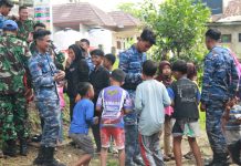 Personil Lanud Husein Sastranegara Gelar Trauma Healing untuk Anak Korban Bencana Cianjur