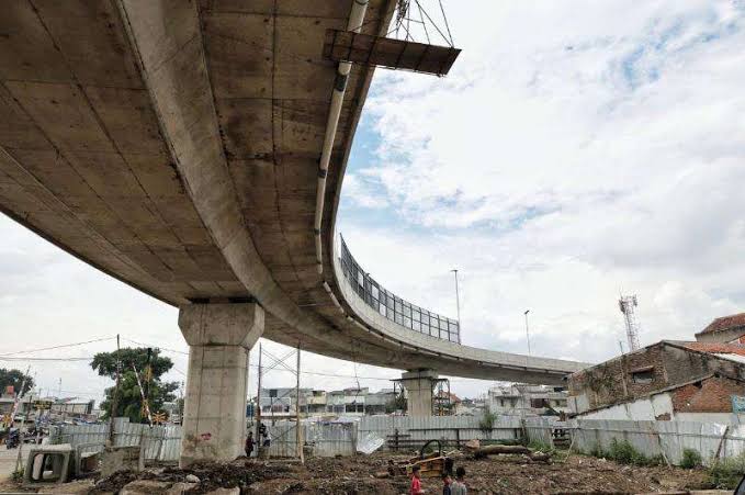 Solusi Flyover Ciroyom: Mengurangi Kemacetan atau Justru Membuat Masalah Baru?