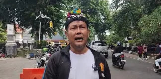 Ketua Komunitas Orkestra Trivas Chamber Iwan Viul (Foto: Ist)