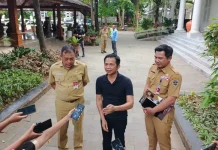 Bupati Purwakarta terpilih Om Zein bersama Pj Bupati Purwakarta Benni Irwan dan Sekda Kabupaten Purwakarta Norman Nugraha (Foto: Kesatu.co)