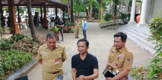 Bupati Purwakarta terpilih Om Zein bersama Pj Bupati Purwakarta Benni Irwan dan Sekda Kabupaten Purwakarta Norman Nugraha (Foto: Kesatu.co)